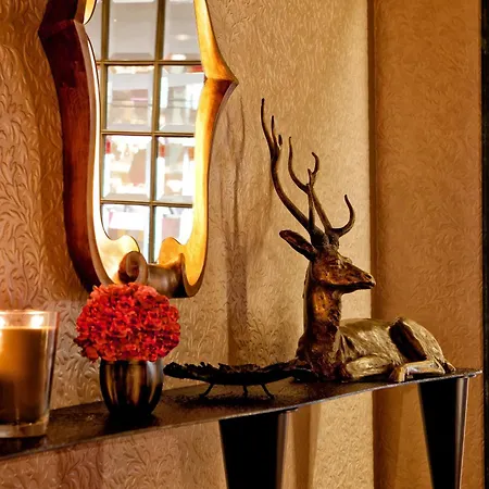 Tschuggen Grand - The Leading Of The World アローザ