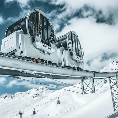 Ξενοδοχείο Tschuggen Grand - The Leading Of The World 5*